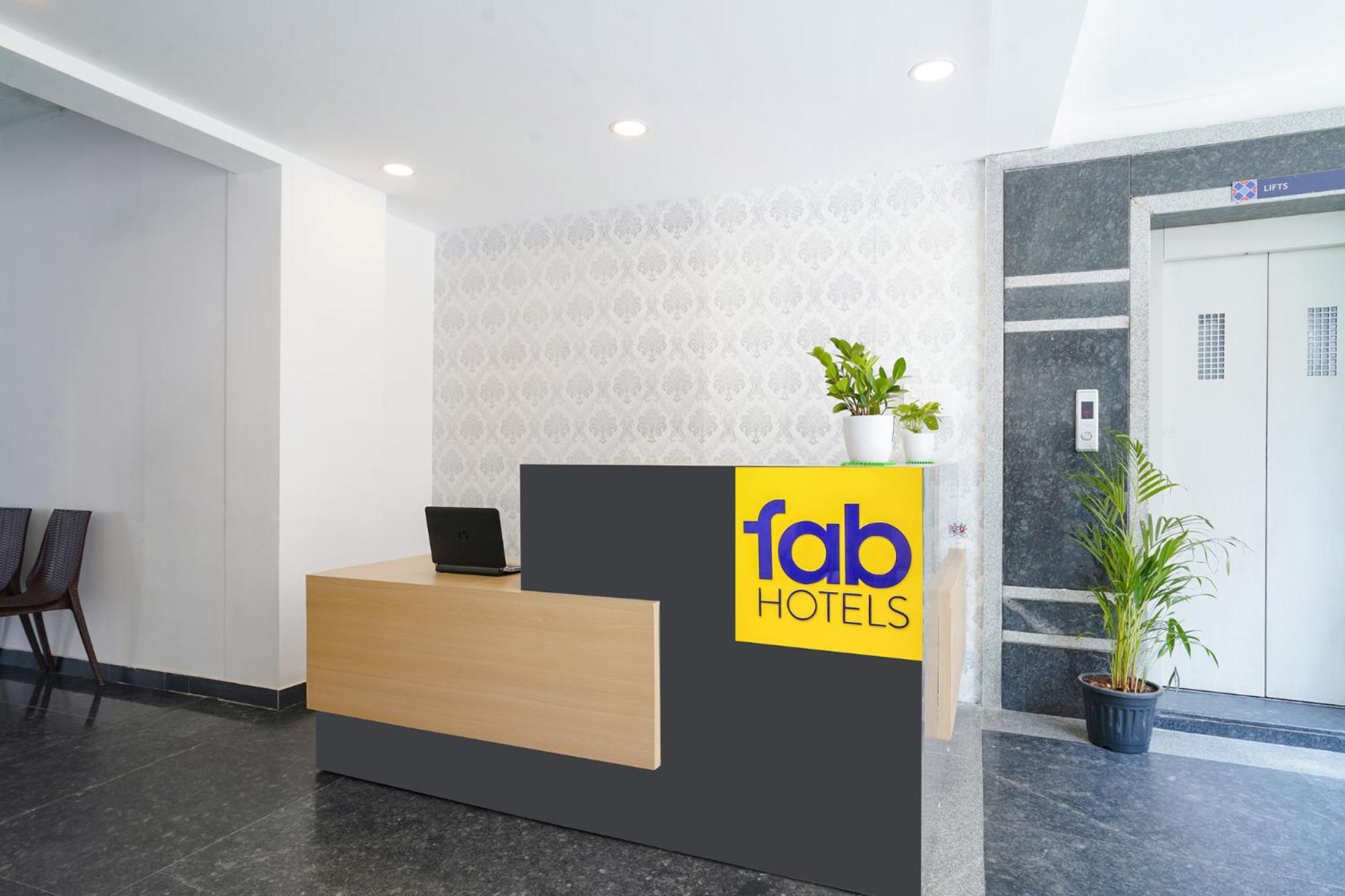 FabHotel Limestone Residency Gachibowli Exterior foto
