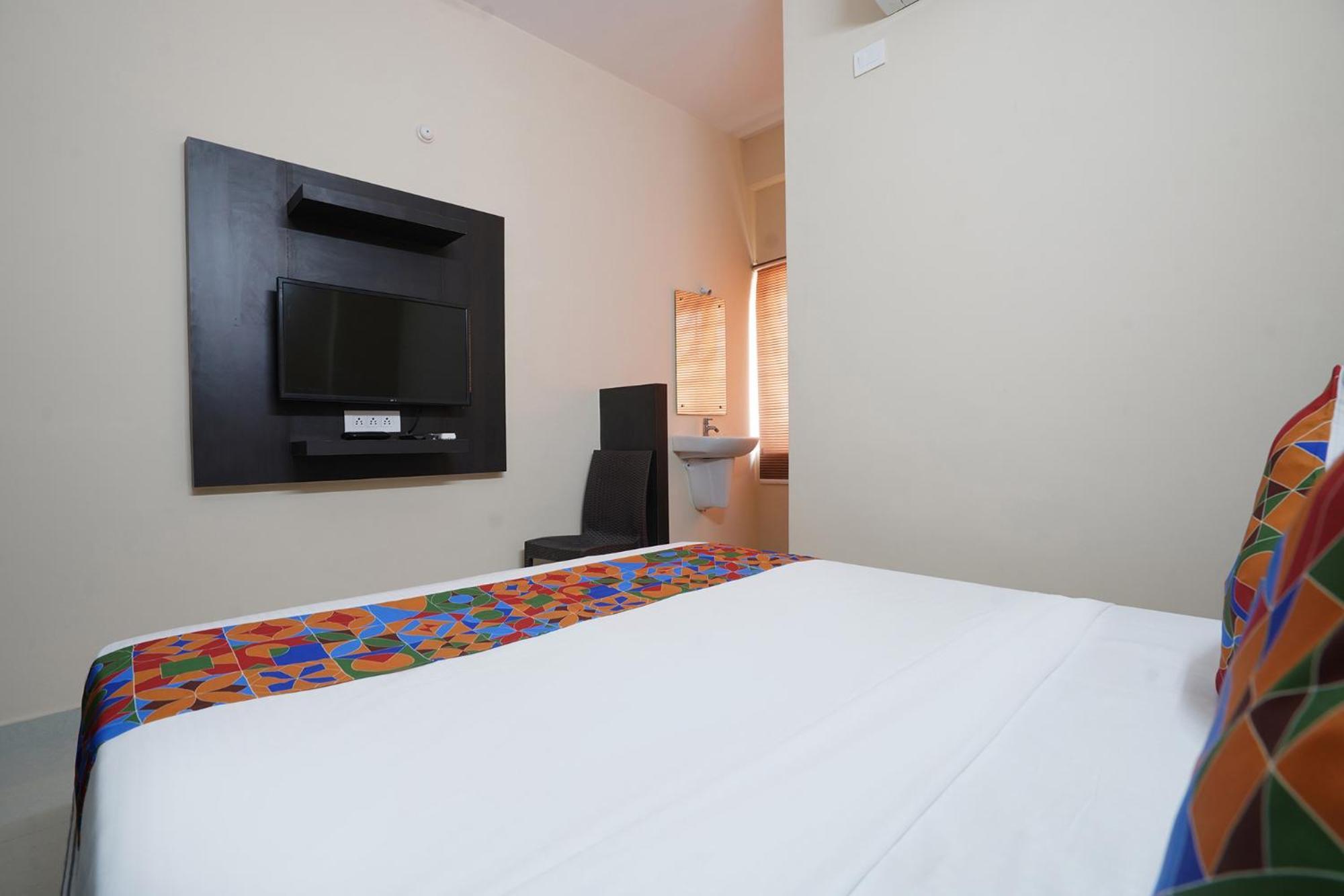FabHotel Limestone Residency Gachibowli Exterior foto